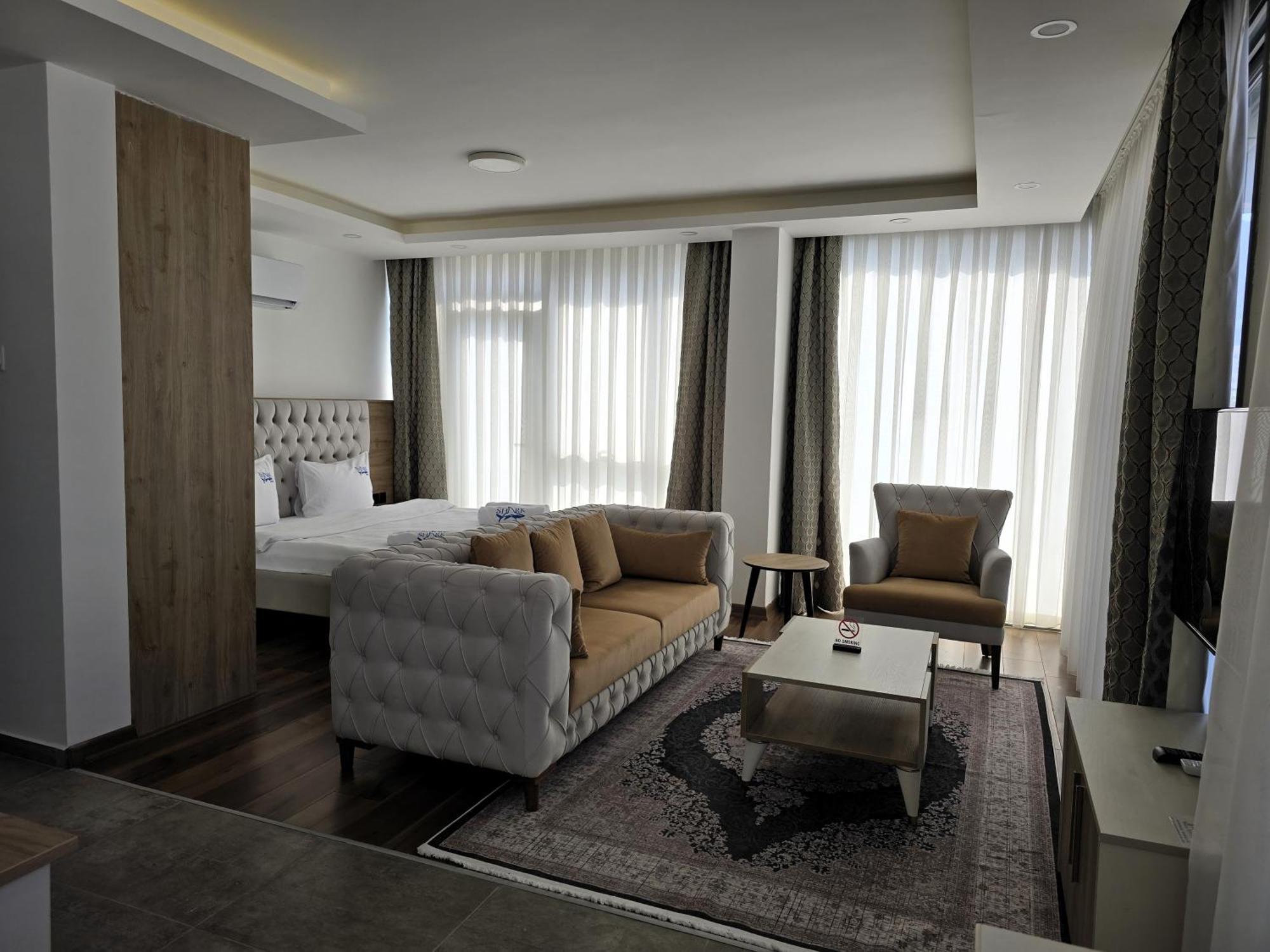 קיירניה Nurel Shark Residence מראה חיצוני תמונה