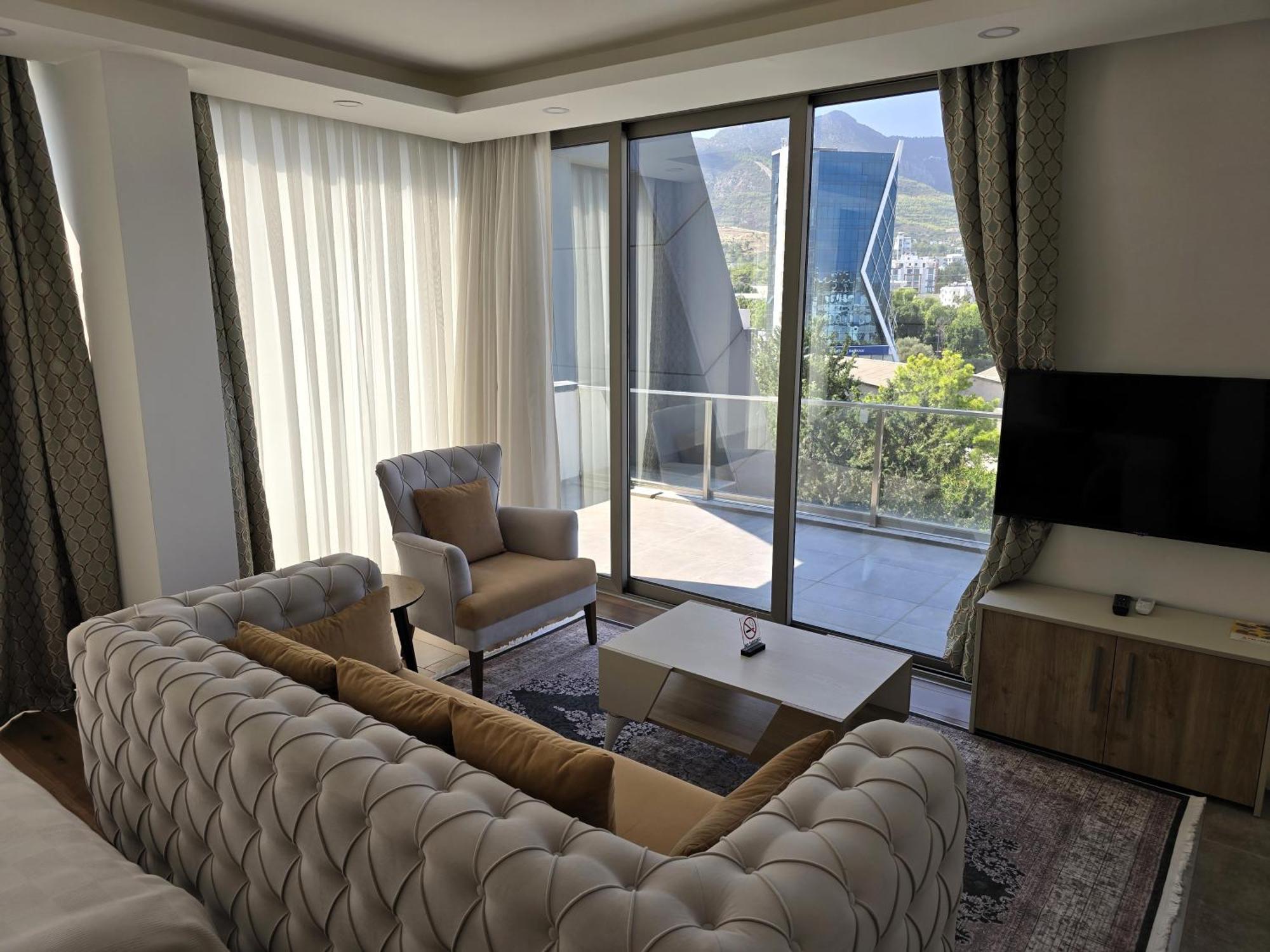 קיירניה Nurel Shark Residence מראה חיצוני תמונה